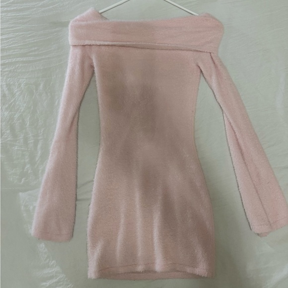 White Fox Boutique Dresses & Skirts - White Fox Boutique Blush Pink Off-Shoulder Fuzzy Bodycon Dress